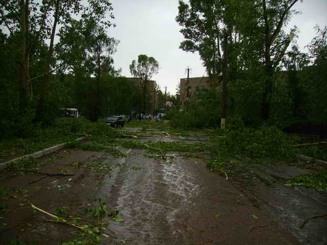 Улица Кирова после урагана