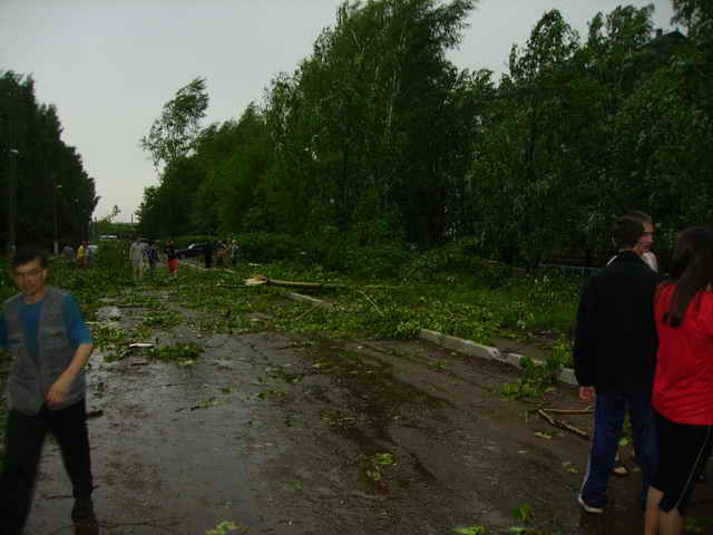 Улица Кирова после урагана1